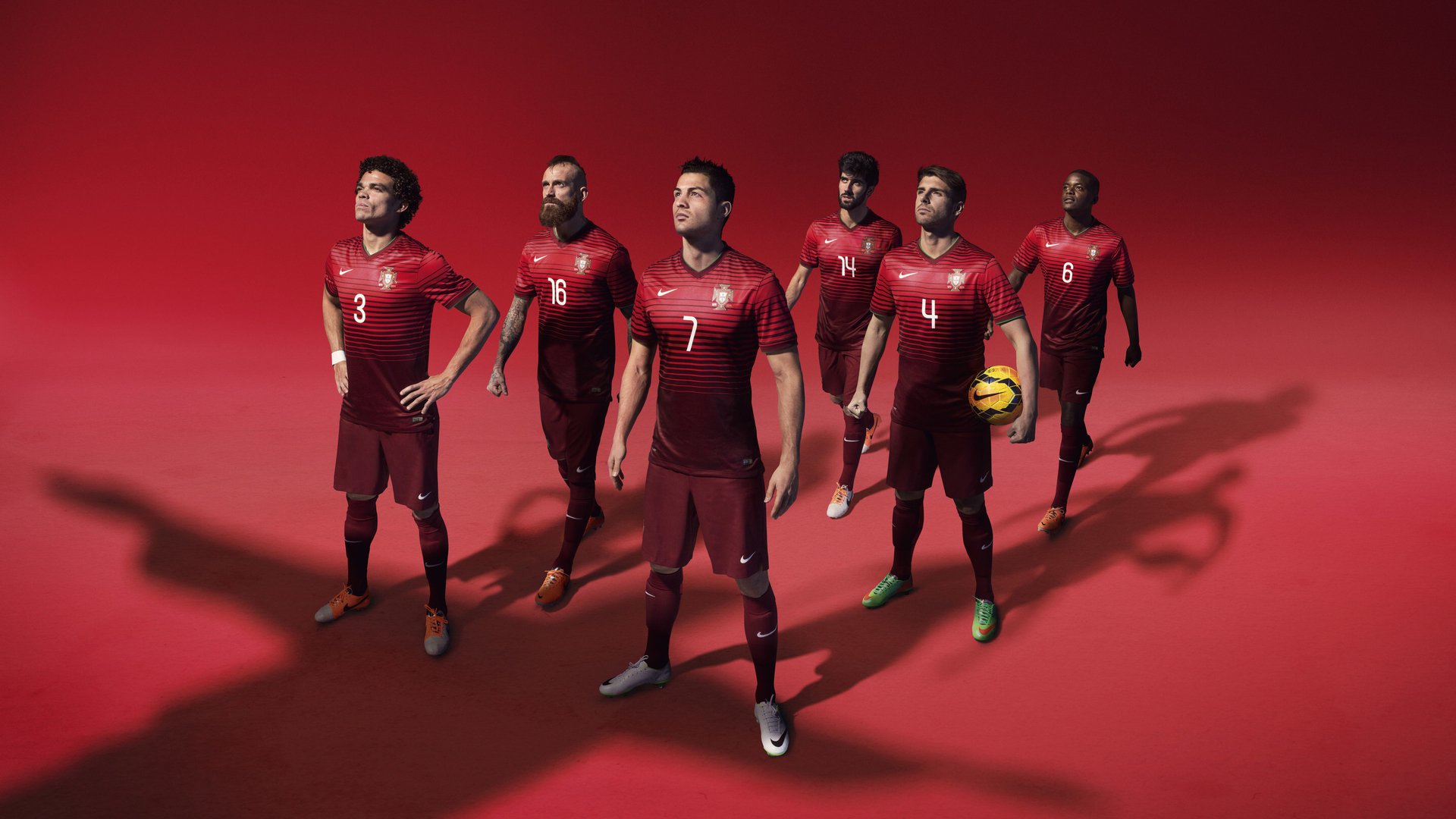 -UFC爆头一击结束战斗——震撼瞬间彰显极致格斗魅力